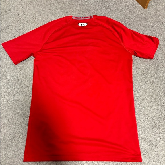 Men’s Large Red Under Armour heatgear Short Sleeve fitted compression shirt - Picture 3 of 4